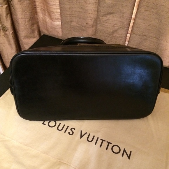SOLD! Louis Vuitton Alma Monog-Black Dyed Vachetta - Picture 5 of 8